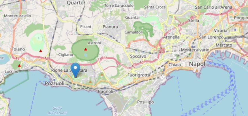 Sette scosse di terremoto nei Campi Flegrei a Napoli, la più forte di magnitudo 2.7. Ennesimo sciame sismico