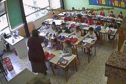 Maestra sospesa per accusa di maltrattamenti